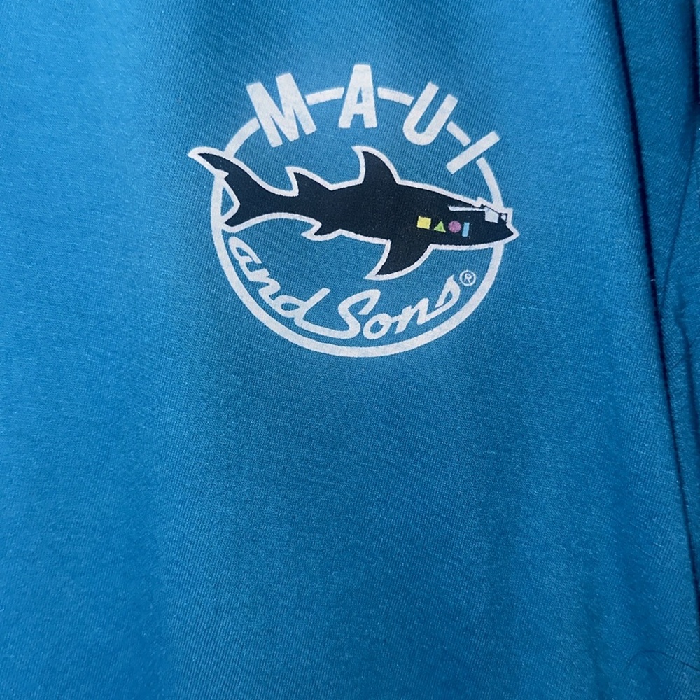 MAUI AND SONS - Picture 6 of 9
